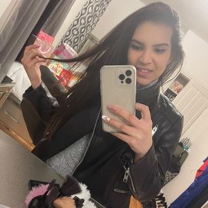 Meet your Posher, Solenny